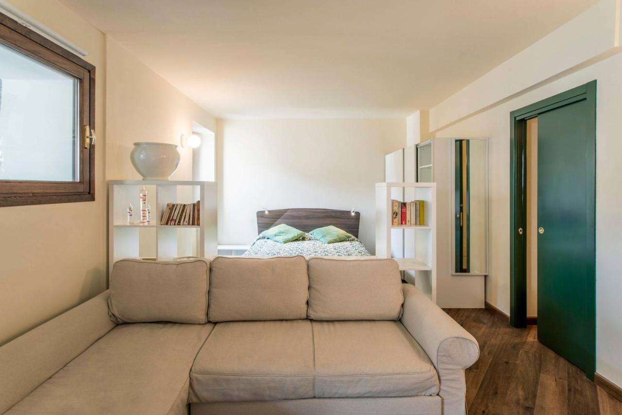 La Loggia - Vista Lago E Terrazza Gardone Riviera Extérieur photo