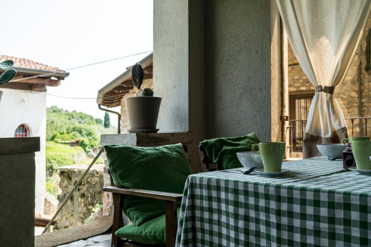 La Loggia - Vista Lago E Terrazza Gardone Riviera Extérieur photo