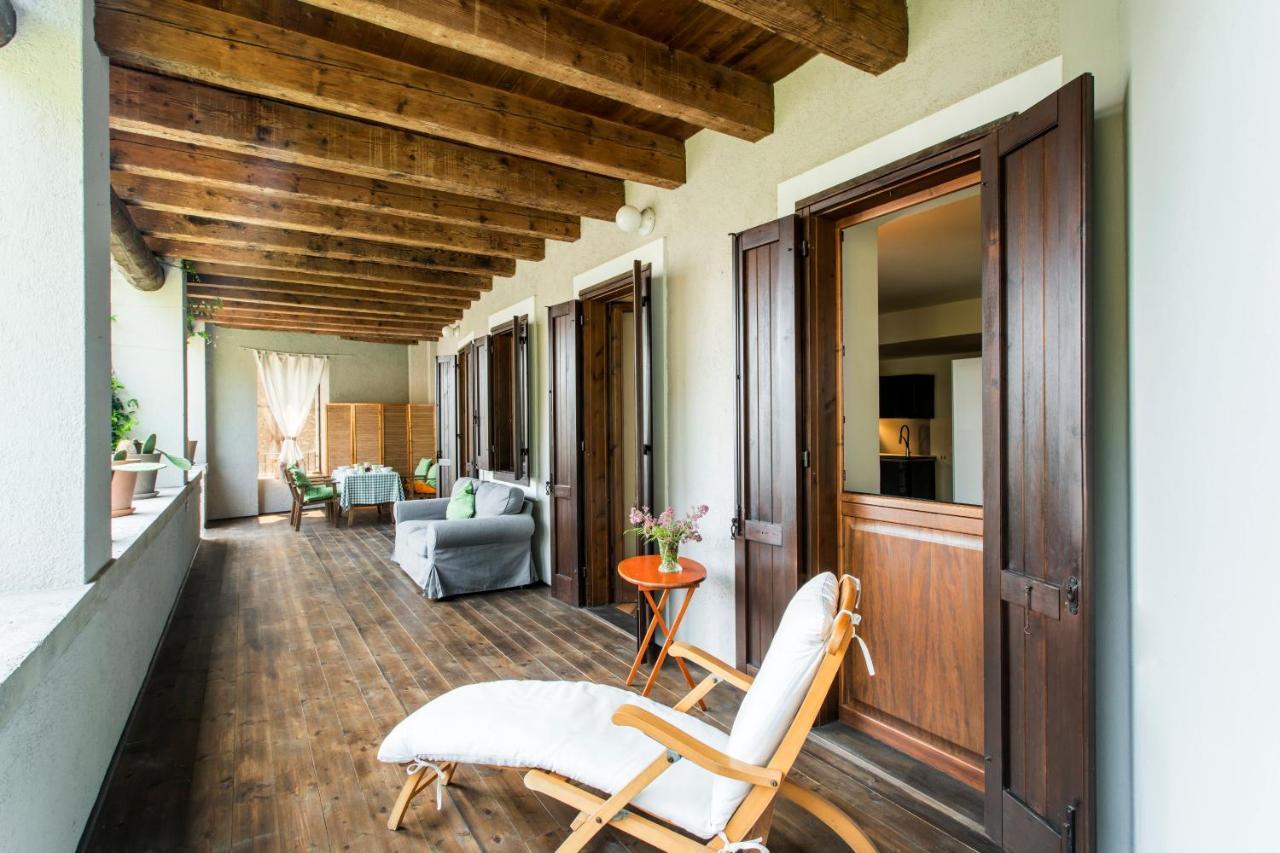 La Loggia - Vista Lago E Terrazza Gardone Riviera Extérieur photo